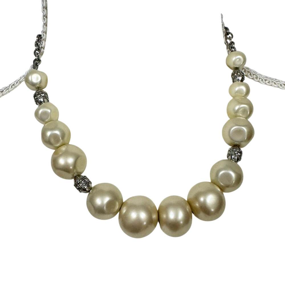 Lia Sophia Faux Pearl Silver Tone Necklace Women’s Jewelry Classic Trad Wife